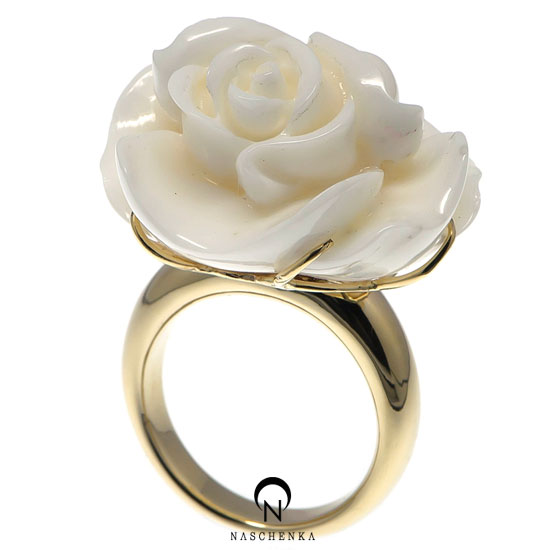 [나스첸카] 깔끔셋팅 산호예찬가 반지 : 산호 9.3 g [14K 백산호 반지]