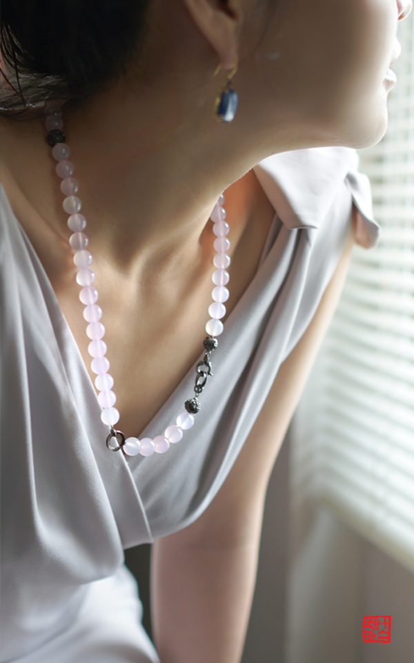 [나스첸카] 상큼함이 손짓하는 칼세도니아 _ 핑크 칼세도니아 목걸이