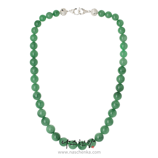 [þī][]     jade bead necklace
