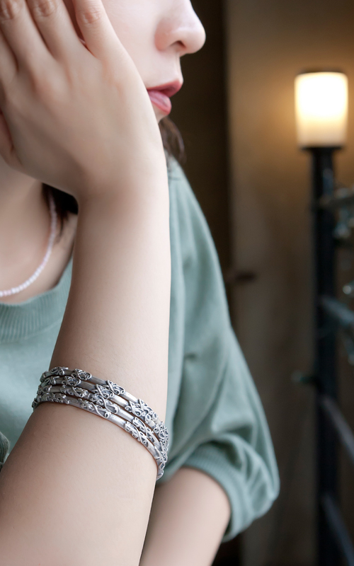 [나스첸카] 바라볼때 [실버 수공예 은 팔찌]