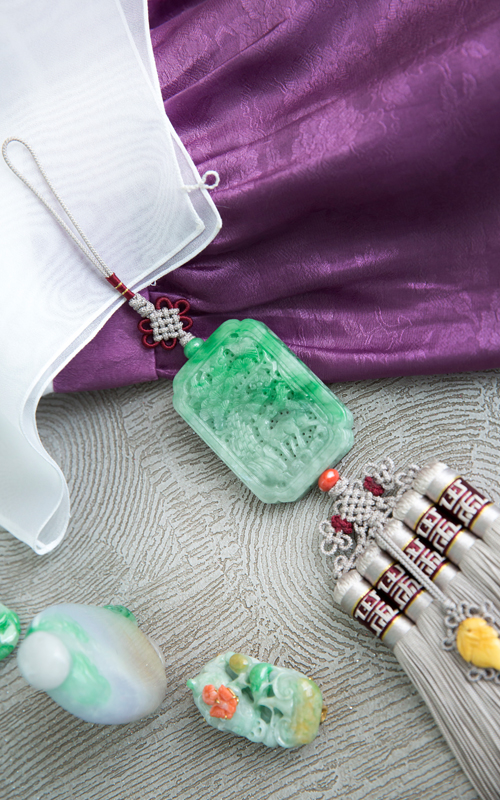 [나스첸카] 삼작을 품은 비취 십장생 노리개 [실크 견사 비취 노리개]