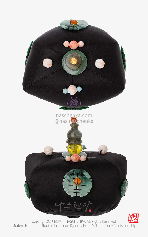 천연 산호의 귀티가 멀리서도 한눈에 남다른 나스첸카 전통 족두리 _ 쌍희자 쌍복 비취 산호 은족두리 [나스첸카]  Royal Jade Natrural Coral Jokduri