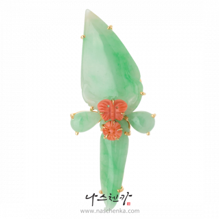 Jade brooch