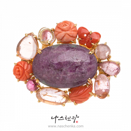 Brooch