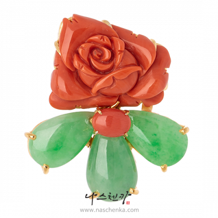 Flower jade coral brooch