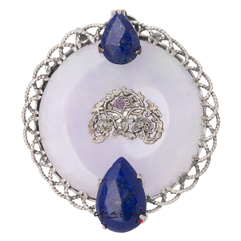 Lavender jade brooch