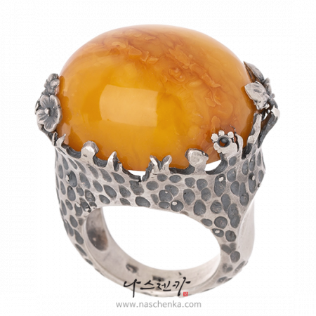 Amber silver ring