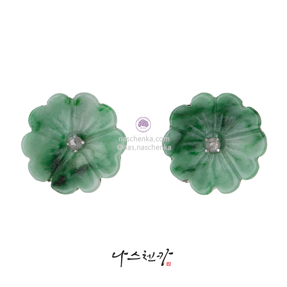 Flower jade earrings