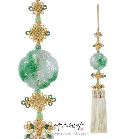 Jade norigae pendant No. 2