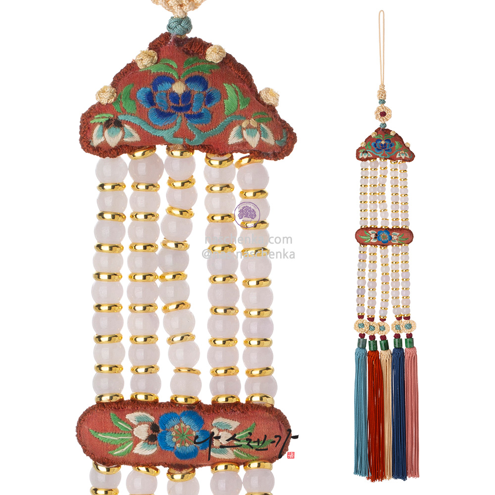 Flower jade gemstone norigae pendant
