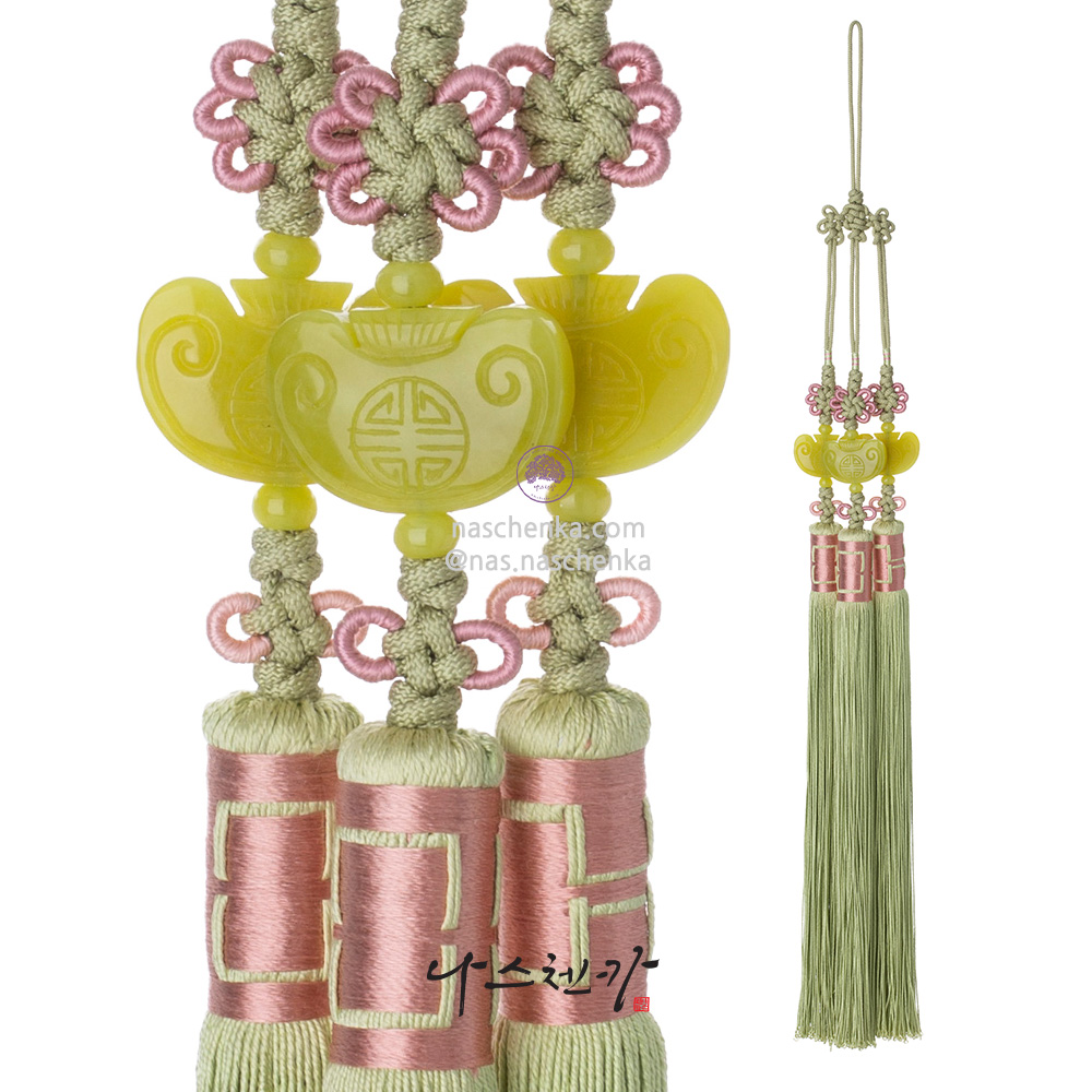Light Green Palace Jade Triple Tassel Norigae