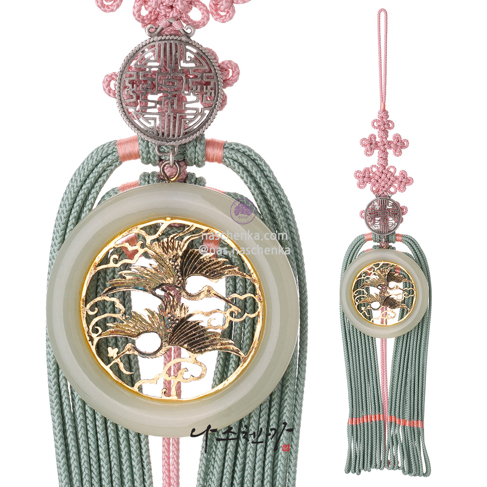 Norigae pendant