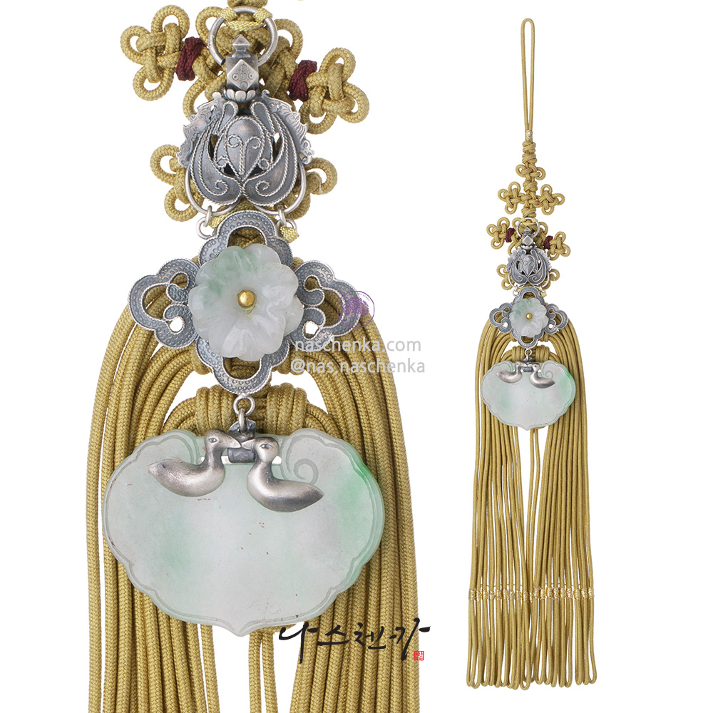 Jade silver norigae pendant
