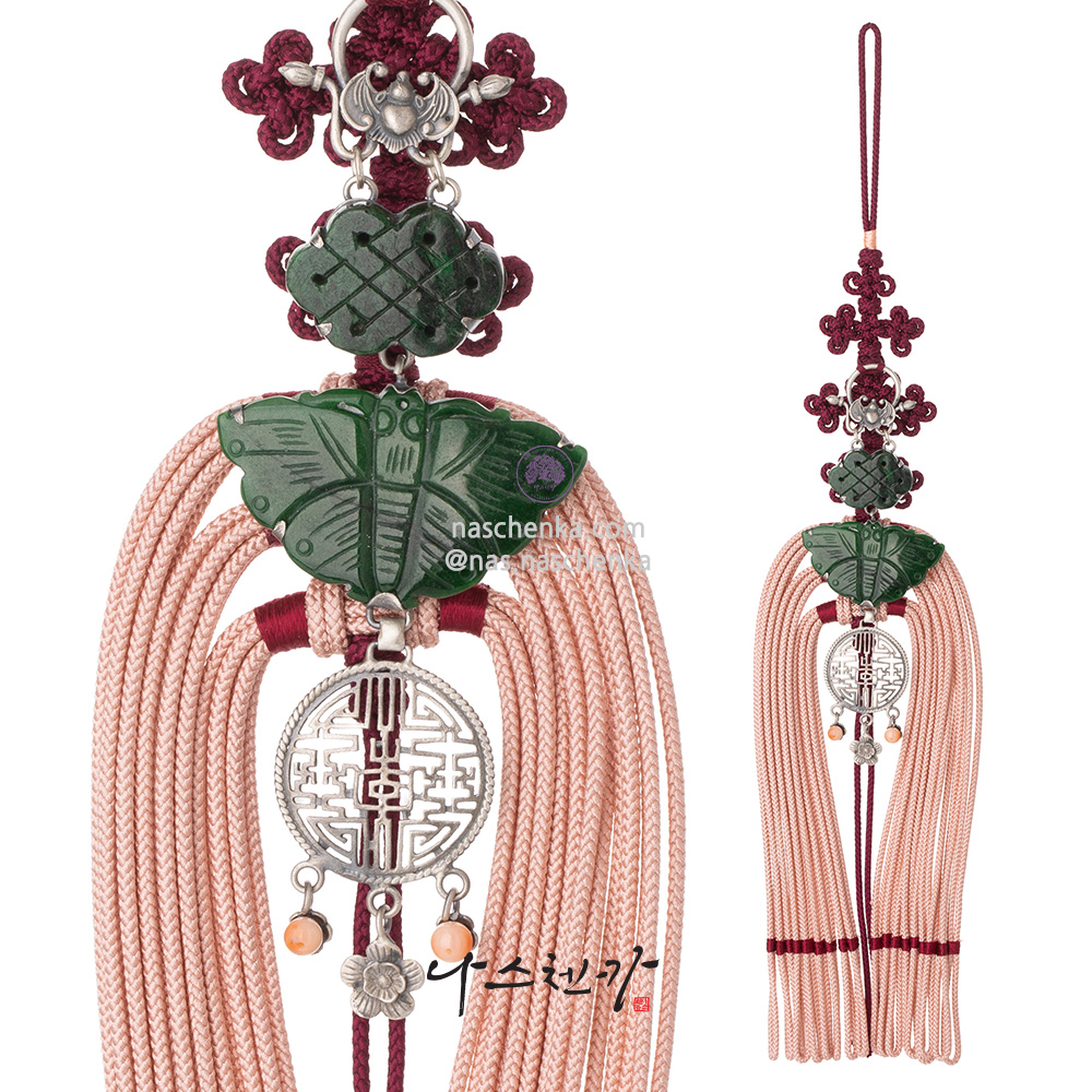 Norigae pendant