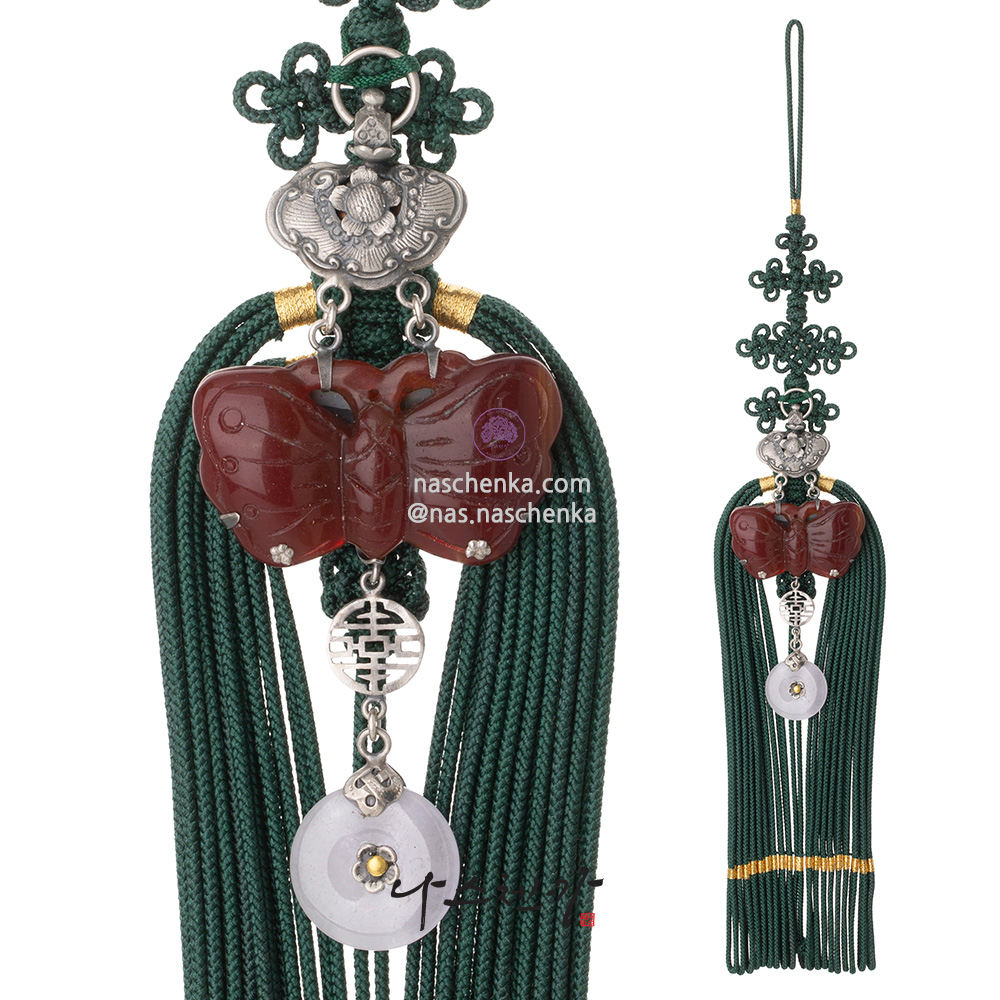Norigae pendant