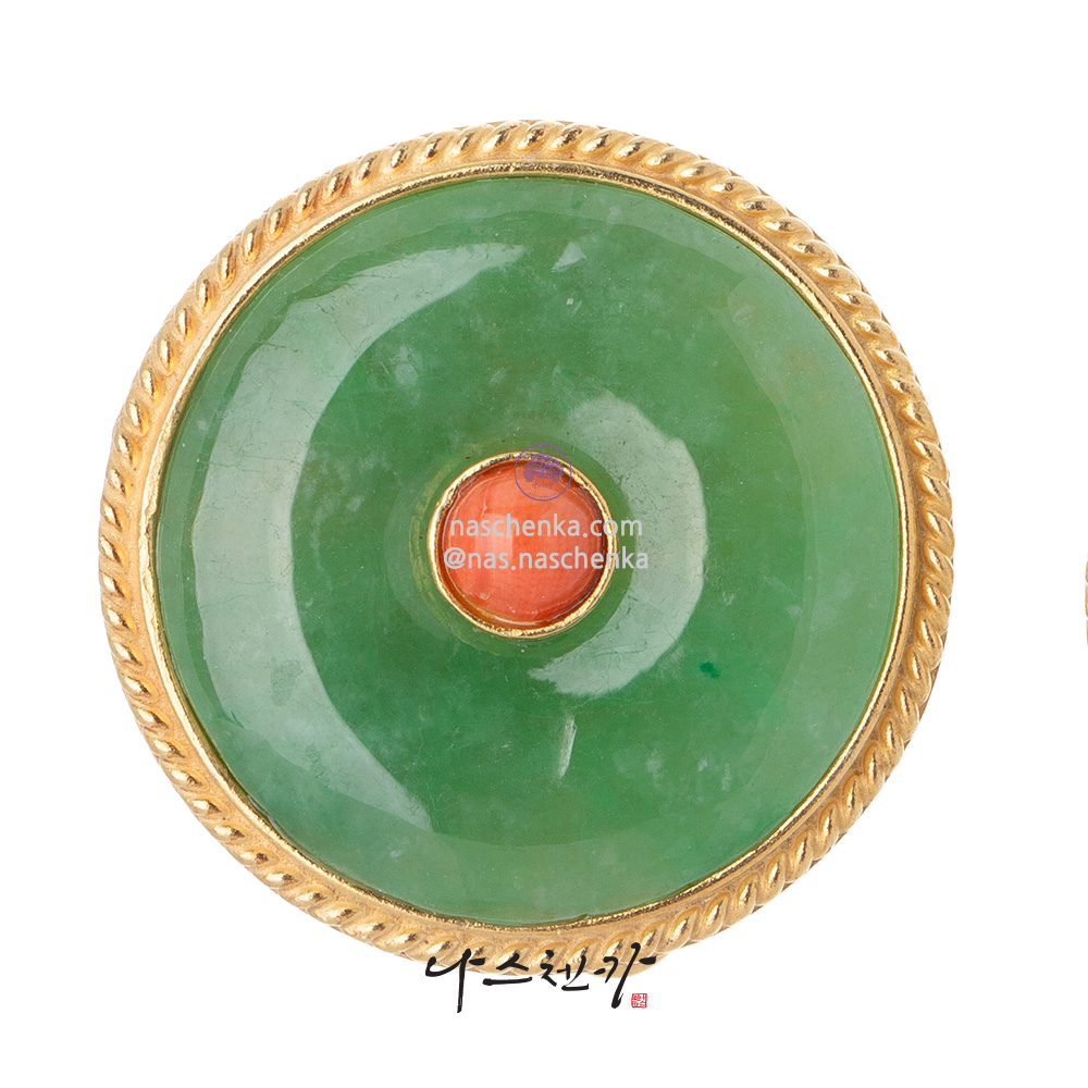 Jade coral ttidon belt clasp