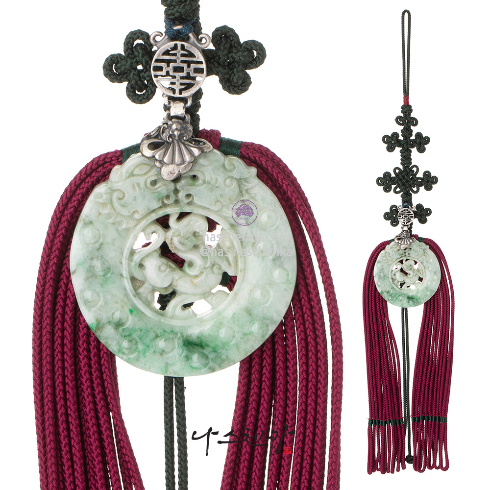 Norigae pendant