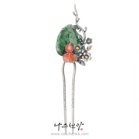 Jade coral binyeo hairpin