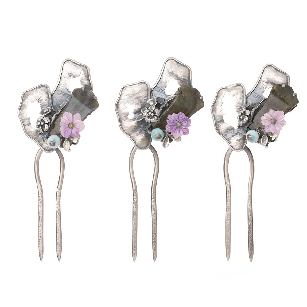 Silver dwikkoji hair ornament