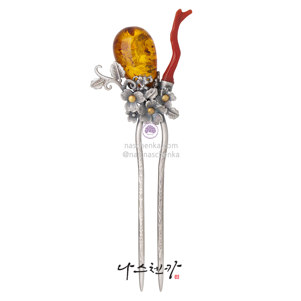 Amber coral dwikkoji hair ornament