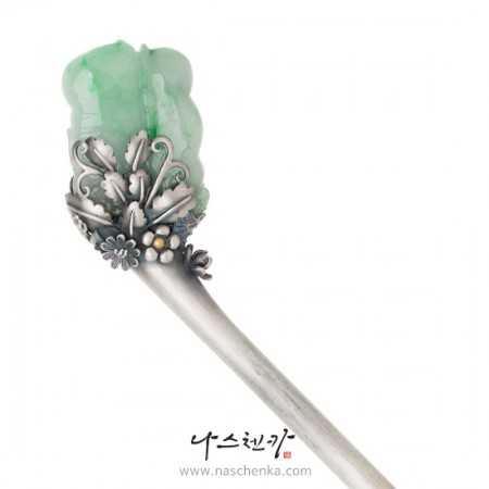 Jade binyeo hairpin (NASCHENKA Signature Binyeo)