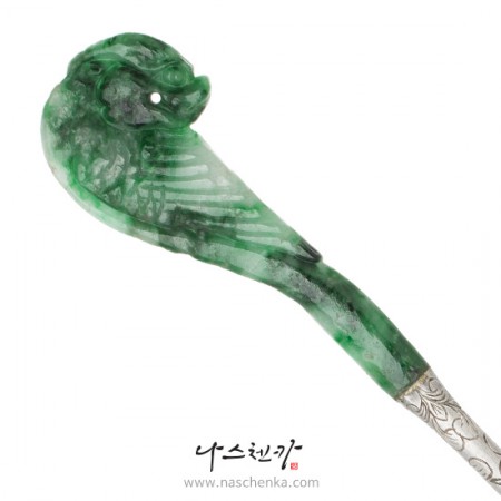 Jade binyeo hairpin (NASCHENKA Signature Binyeo)