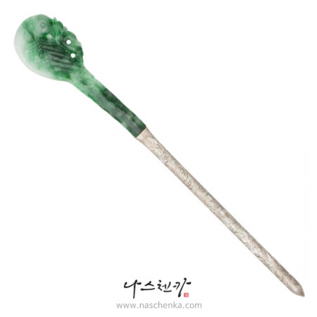 Jade binyeo hairpin (NASCHENKA Signature Binyeo)
