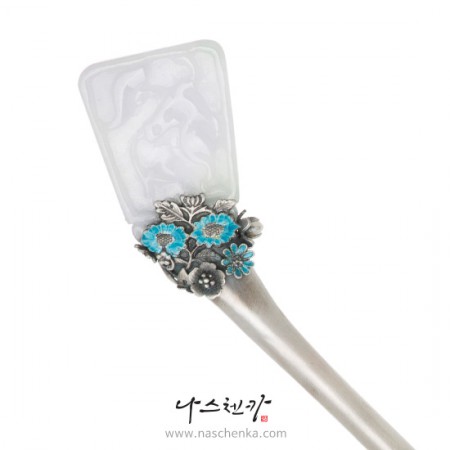 Jade binyeo hairpin
