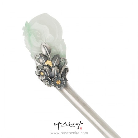 Jade binyeo hairpin (NASCHENKA Signature Binyeo)