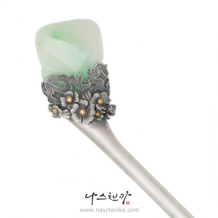 Jade binyeo hairpin (NASCHENKA Signature Binyeo)