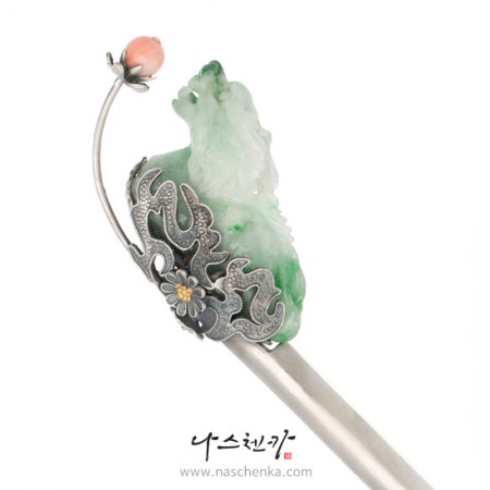 Jade binyeo hairpin (NASCHENKA Signature Binyeo)