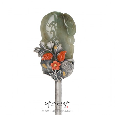 Jade binyeo hairpin (NASCHENKA Signature Binyeo)