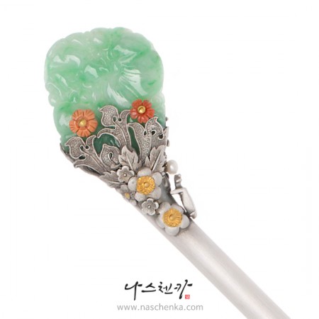 Jade binyeo hairpin (NASCHENKA Signature Binyeo)