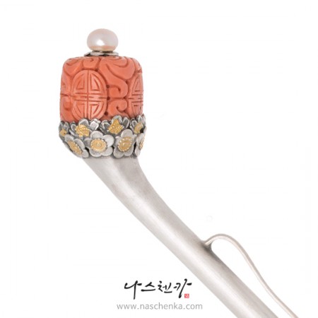 Coral binyeo hairpin