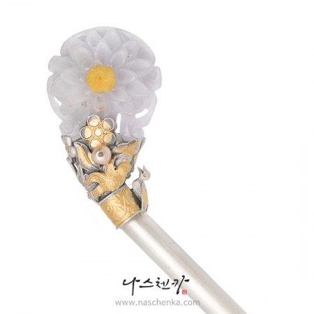 Jade silver binyeo hairpin (Jade Binyeo)