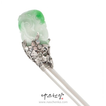 Jade silver binyeo hairpin (Jade Binyeo)