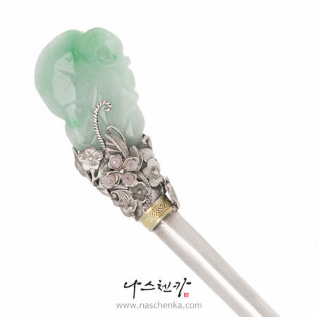 Jade silver binyeo hairpin (Jade Binyeo)