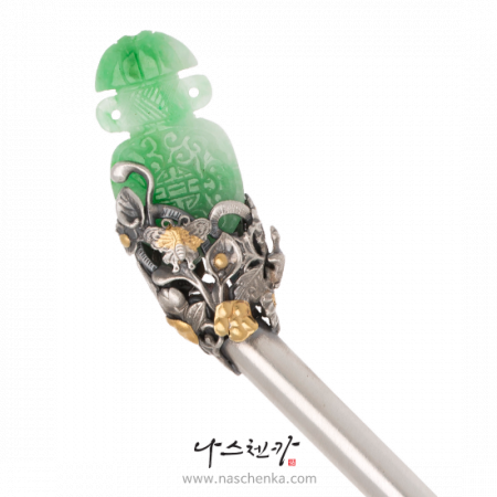 Jade silver binyeo hairpin (Jade Binyeo)