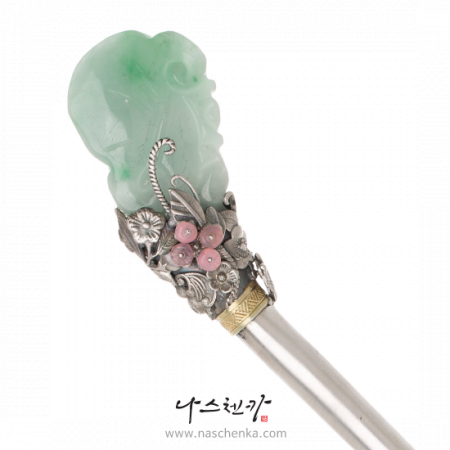 Jade silver binyeo hairpin (Jade Binyeo)