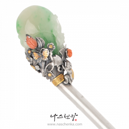 Jade silver binyeo hairpin (Jade Binyeo)