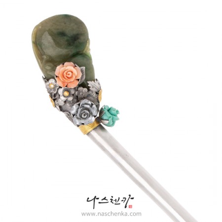 Jade silver binyeo hairpin (Jade Binyeo)