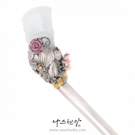 Jade silver binyeo hairpin (Jade Binyeo)