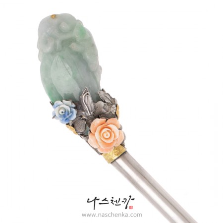 Jade silver binyeo hairpin (Jade Binyeo)