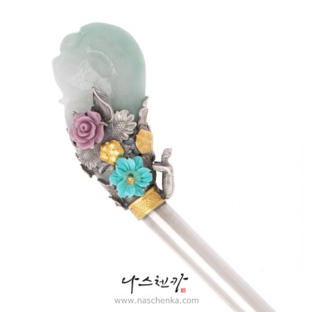 Jade coral binyeo hairpin (Jade Binyeo)