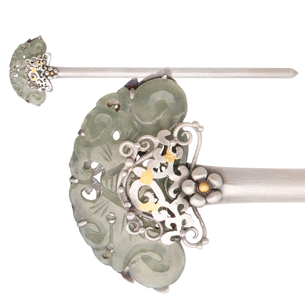 Silver binyeo hairpin (Jade Binyeo)