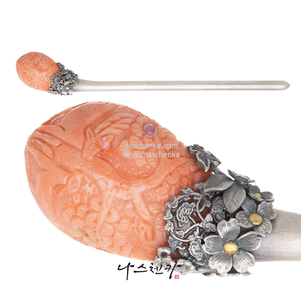 Coral binyeo hairpin